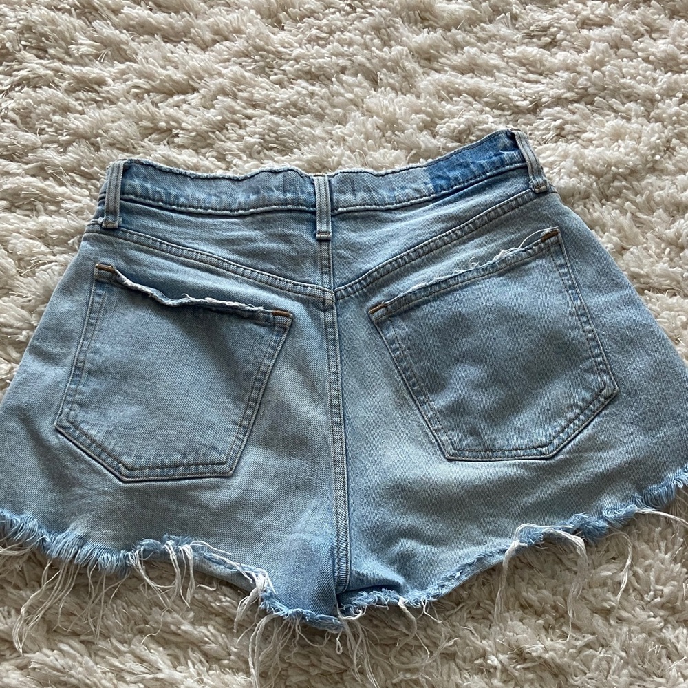 Abercrombie the mom short high rise - Picture 5 of 6